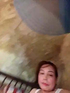 Lyly22x online show from April 11, 6:30 am