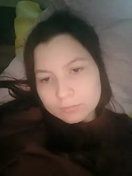 Ninyao  online show from April 3, 8:51 pm