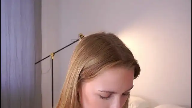 HellenSlavis online show from March 18, 8:47 pm