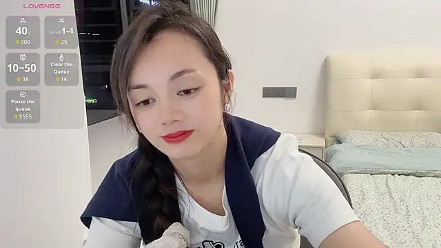 Winnie-g online show from April 11, 12:31 pm