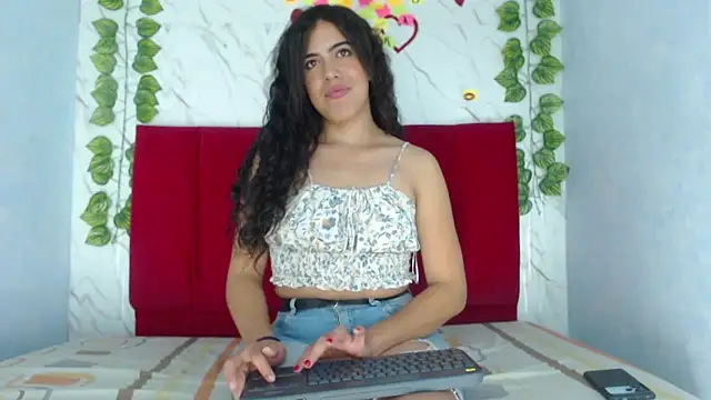 aurora Diazcm online show from March 25, 4:43 pm