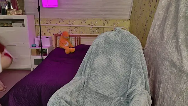 Lunavira online show from April 14, 9:48 pm