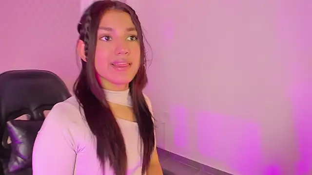 cristin collins online show from April 14, 8:53 pm