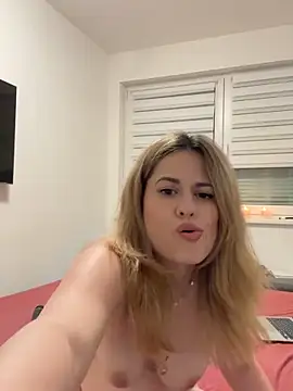 Mina Foxx online show from April 9, 6:35 pm