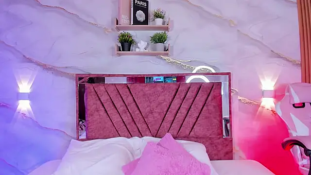 sofi naughty   online show from March 22, 8:20 am