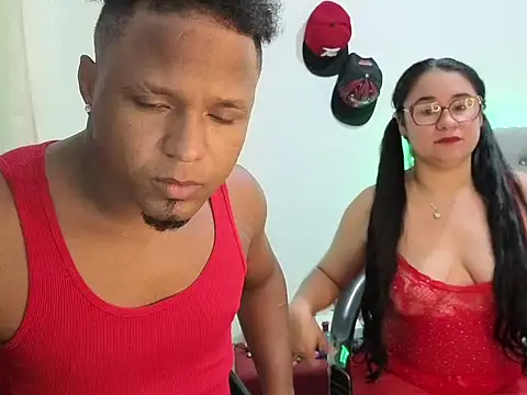 estrellajunior online show from April 7, 11:51 pm