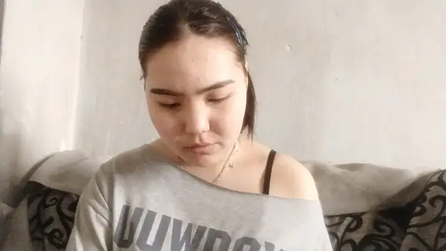 CuteAngell online show from March 26, 8:05 am