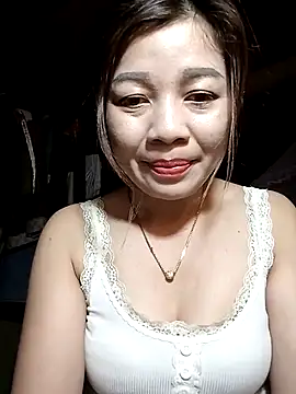 Yiyi102300 online show from March 28, 2:27 pm