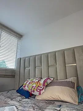 MiaMillers28 online show from April 6, 1:12 pm