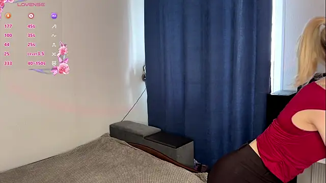 SweetiLun online show from April 13, 11:55 am