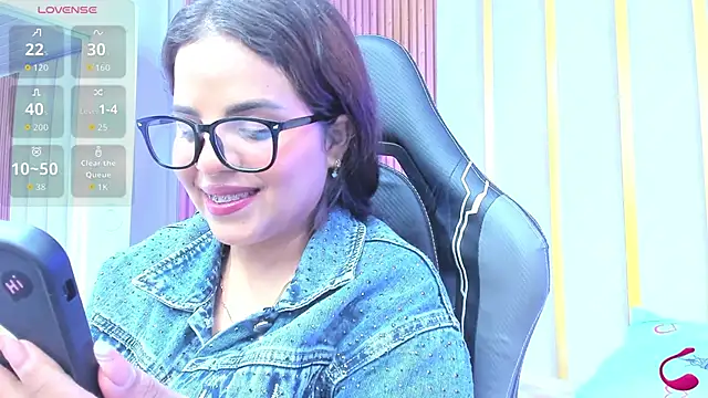 naughty stefa online show from May 10, 2:46 am