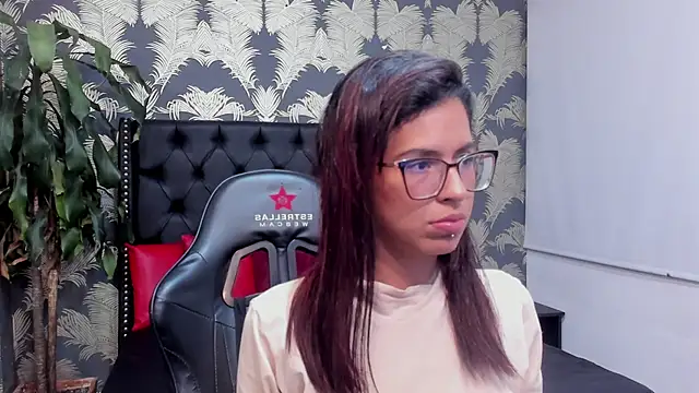 Emily Lopera online show from April 30, 5:40 pm