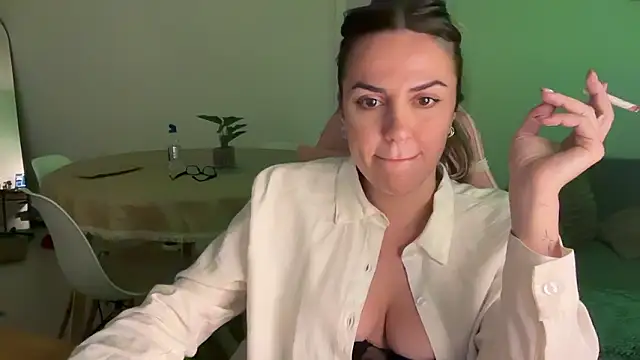 isyourgirlolivia online show from March 21, 10:04 pm