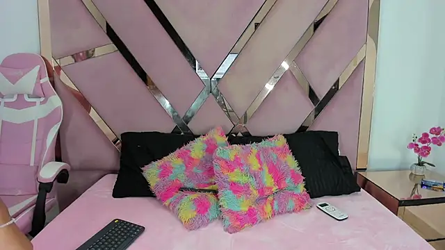 Jade ht online show from April 9, 12:43 pm