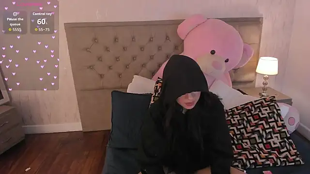 Lila clark online show from April 11, 7:56 am