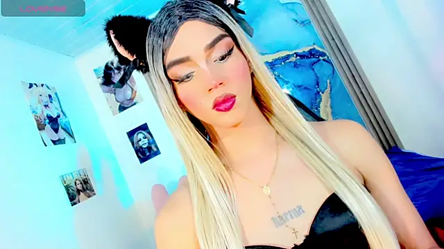 blonde queen- online show from April 14, 8:31 pm