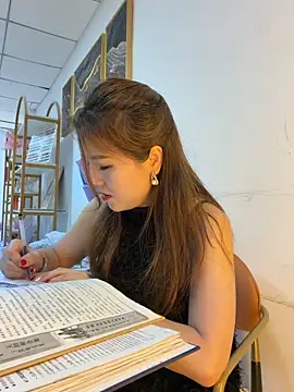 Xiaoxiao-y online show from April 5, 8:46 am