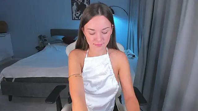 MayaNextDoor online show from March 26, 3:08 am