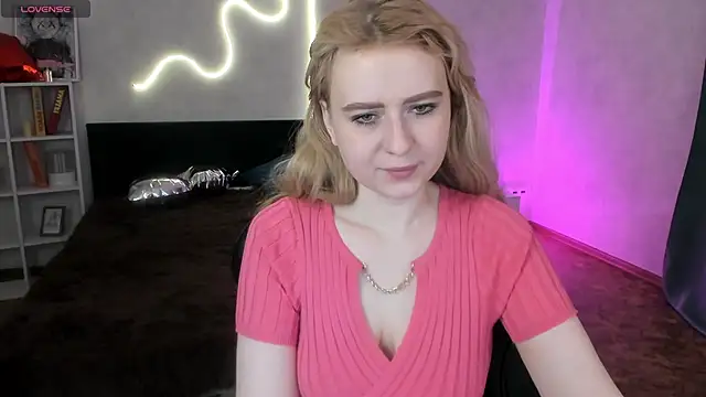 Shiny Liss online show from March 26, 1:41 am