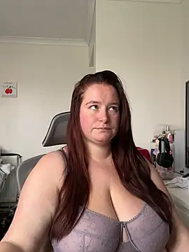 Jessicalouise1994 online show from April 1, 11:11 am