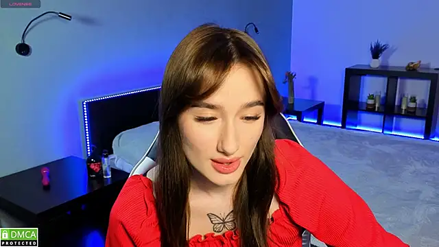 Lady Sunrise12 online show from March 18, 1:10 am