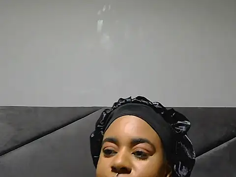 Melitaxx online show from March 18, 3:17 pm