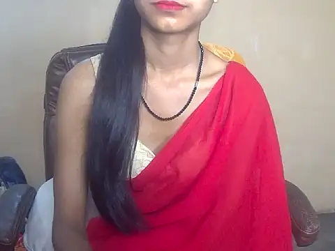 QueenOfDesire01 online show from April 15, 6:30 pm