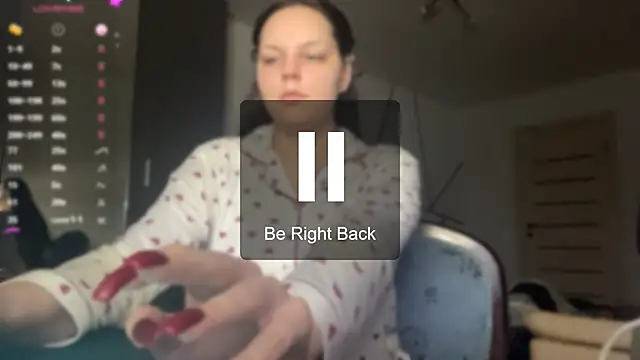 EmilyCroft online show from April 12, 3:59 pm