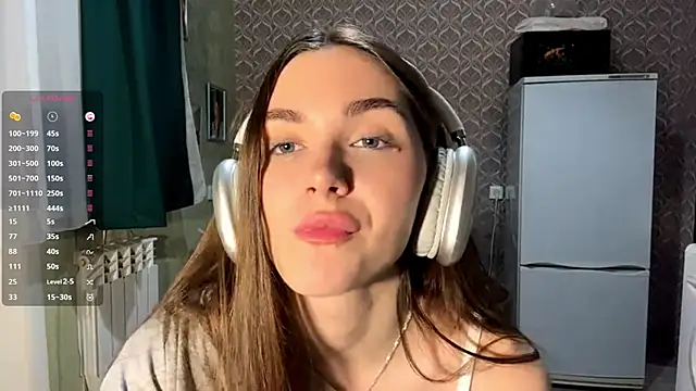 Veluxe online show from April 14, 5:24 pm