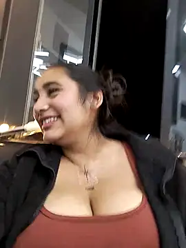 Mia skyy18 online show from April 2, 1:03 am