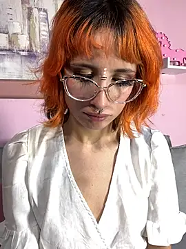 Alice Hecatee online show from April 10, 6:03 pm