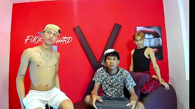 AVENGER GUYS1 online show from April 1, 1:41 pm
