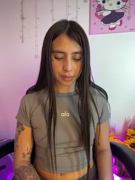 Macarena26 online show from April 11, 5:02 am