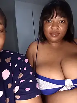 BeverlyQueen15 online show from March 25, 2:50 am