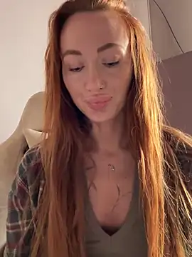 SerenaWest  online show from April 12, 4:15 am