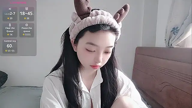 oblakitty  online show from June 5, 12:58 am