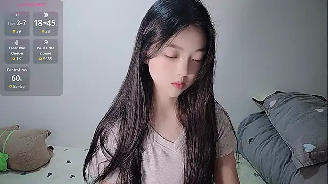 oblakitty  online show from April 12, 9:12 am