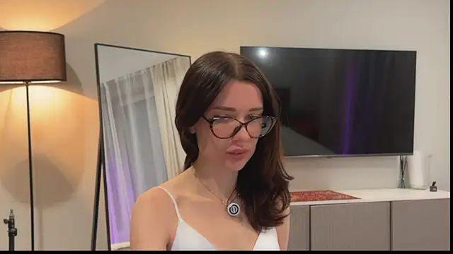 Nicolekira online show from March 26, 6:20 pm