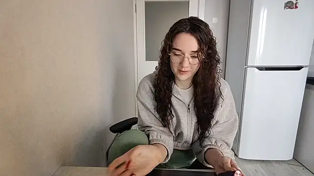 LaritaTocchio online show from April 12, 6:38 am