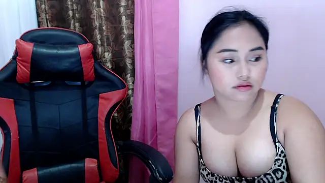 slut emerald22 online show from April 6, 3:02 pm