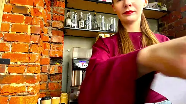 AnnWaddie online show from April 15, 9:43 am