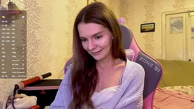 AnnWaddie online show from March 22, 10:05 pm