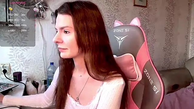 AnnWaddie online show from April 13, 11:00 am