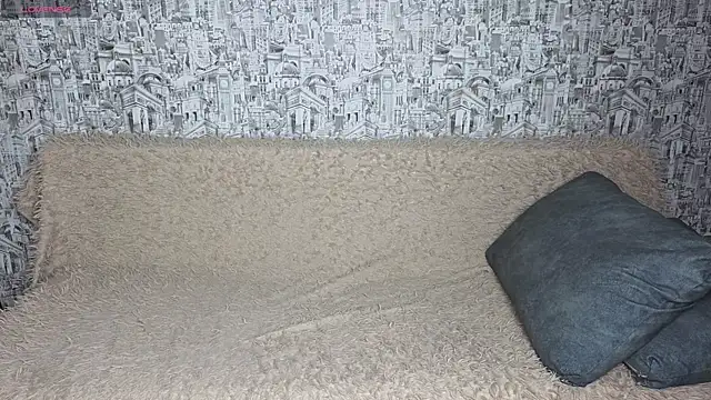 Honeyhook online show from April 11, 9:18 pm