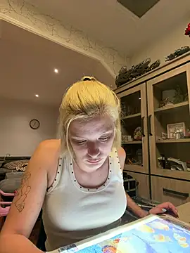 jessebell2003 online show from July 16, 10:36 pm