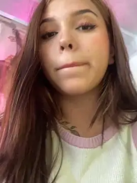 lunacandy 0 online show from April 12, 7:27 pm