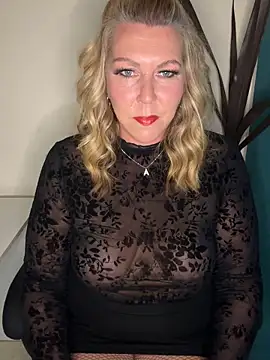 SuesseAurelie1 online show from March 20, 4:34 pm