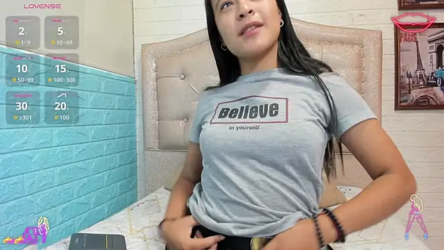 LITTLE-NESSA online show from April 8, 1:13 pm