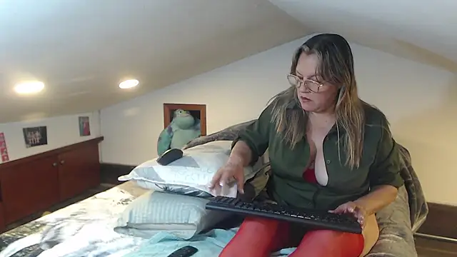 Malu 617 online show from March 28, 12:55 am