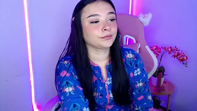 Nahia Brm online show from April 9, 3:06 pm